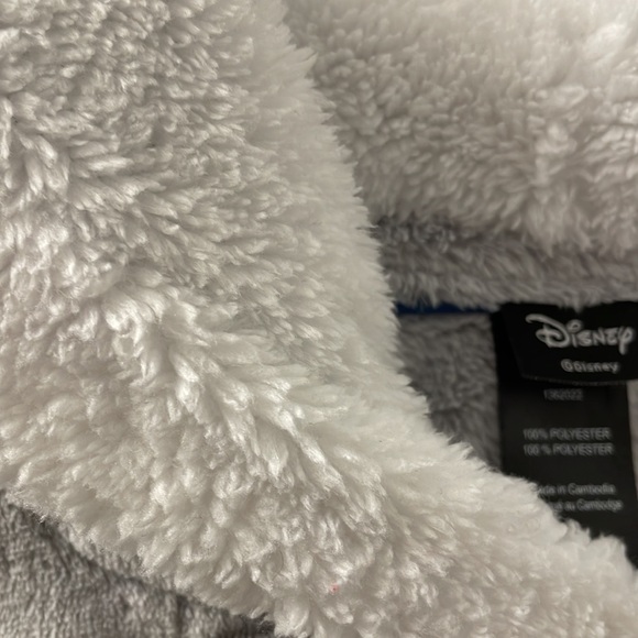 Disney ultra plush sleepwear robe, size M - Picture 6 of 7